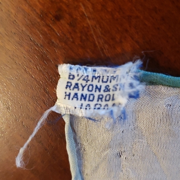 VTG Hand Rolled Silk & Rayon Scarf Fluer-de-lis - Picture 4 of 8